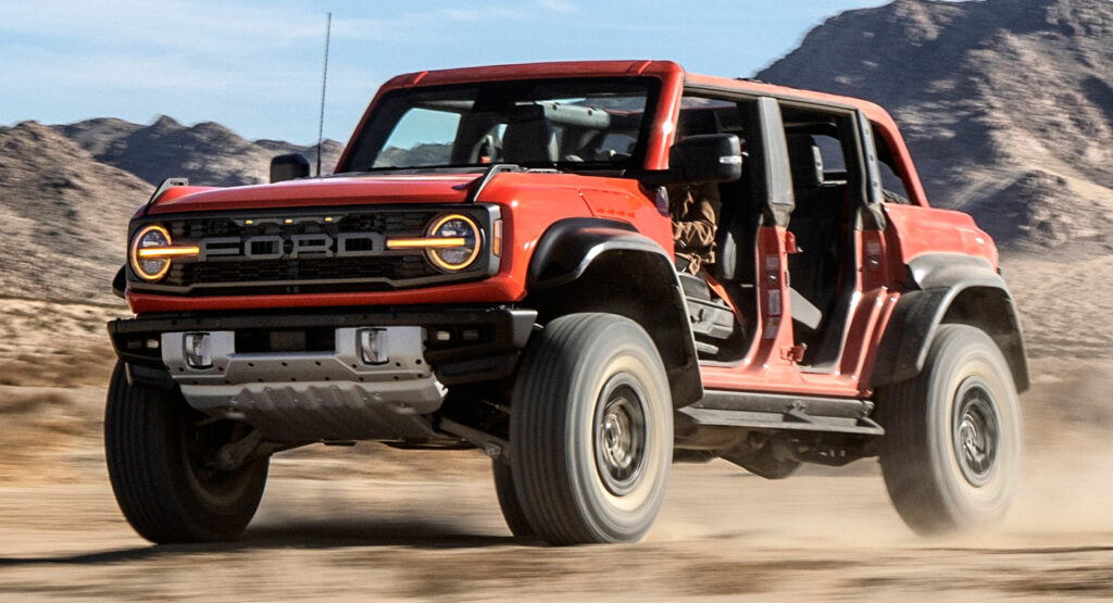 The 2022 Ford Bronco Raptor is officially rated at 418 HP and 440 LB-FT.