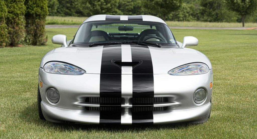 The 1998 Dodge Viper GTS put up for auction has two turbochargers, almost 900 HP and no backup.