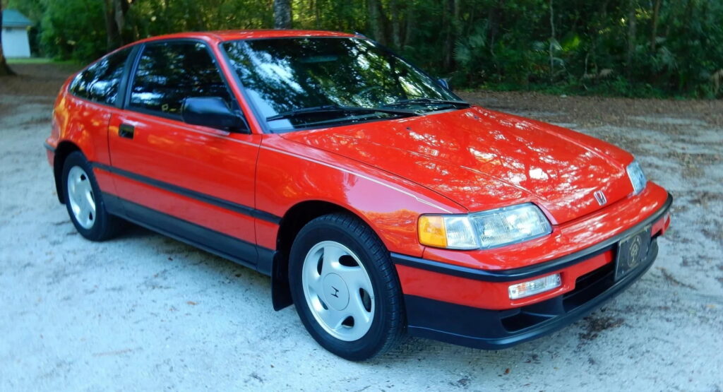 This 1990 Honda CRX Si sold for just 12,000 miles for $ 40,000.