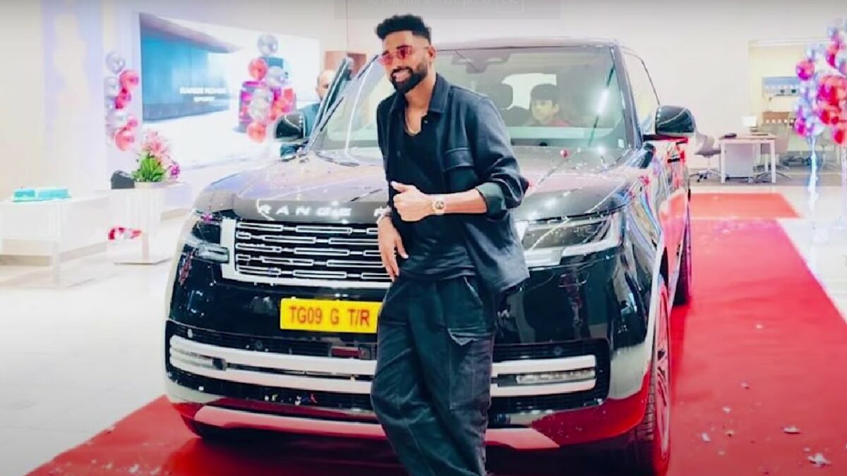 Range Rover of Mohammed Siraj