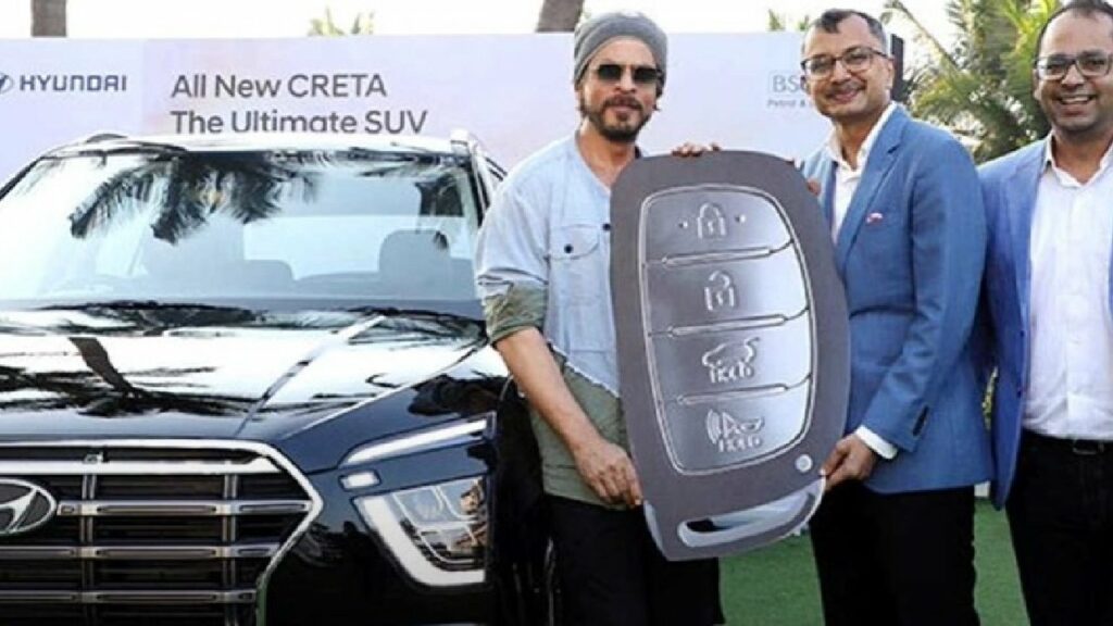 Shah Rukh Khan with His Hyundai Creta